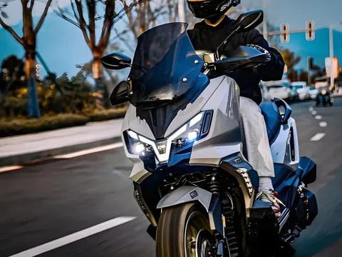 ‘Kẻ hủy diệt Honda SH 160i’ ra mắt với giá cực rẻ, thiết kế đẹp long lanh, trang bị át vía Air Blade