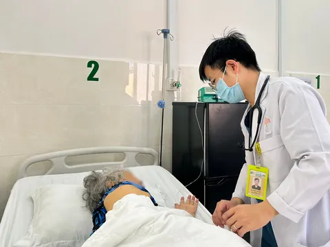 Người phụ nữ 20 năm sống với chẩn đoán Parkinson, hóa ra mắc bệnh chuyển hóa đồng hiếm gặp