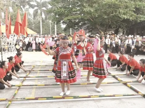 Hà Nội xây dựng nông thôn mới: Chăm lo toàn diện cho vùng đồng bào dân tộc thiểu số