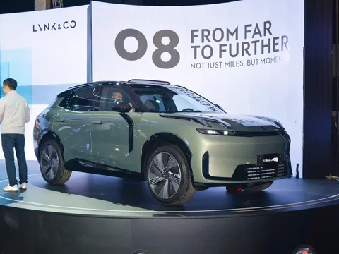 SUV hạng D Lynk & Co 08 ra mắt tại Việt Nam, giá từ 1,299 tỷ đồng: Đối thủ mới khiến Hyundai Santa Fe phải dè chừng