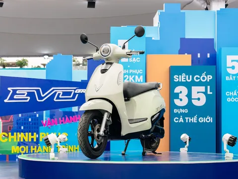 Xe xanh lên ngôi, VinFast Evo Grand Lite chiếm trọn cảm tình của học sinh và phụ huynh