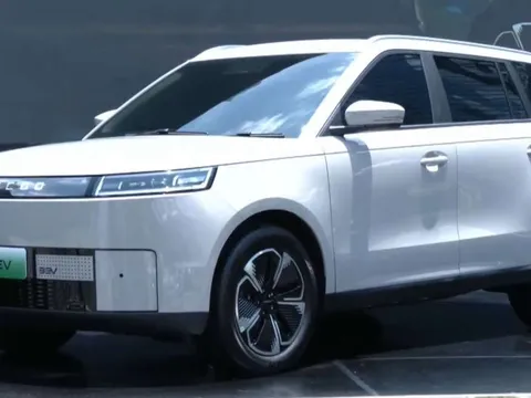 Rẻ hơn hẳn Toyota Yaris Cross: SUV điện mới ra mắt với loạt trang bị cao cấp, sạc nhanh 28 phút