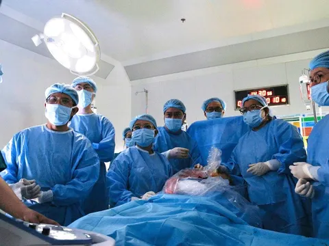 Bước ngoặt y học: Cuộc 'cách mạng' chẩn đoán và can thiệp bào thai tại Việt Nam