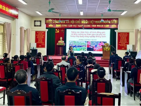 Khóa tập huấn bình đẳng giới thúc đẩy phụ nữ thích ứng, áp dụng và triển khai mô hình Nông nghiệp thông minh sử dụng AI tại xã An Khánh, thành phố Hà Nội