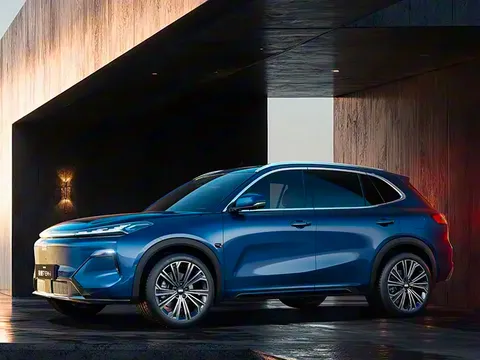 SUV hybrid mới ‘đè bẹp’ Mazda CX-5: Giá chỉ hơn 350 triệu đồng, Phạm vi di chuyển gần 1600 km