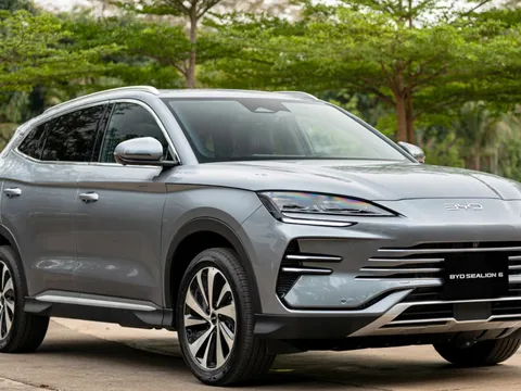 Điểm tin ô tô ngày 3/12/2025: SUV giá 446 triệu thách thức Mazda CX-5, VinFast ‘hé lộ’ bộ ba xe mới