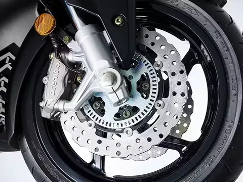 ‘Đè bẹp’ Honda SH, ‘chiến thần xe ga’ mới ra mắt với giá cực hấp dẫn, có đủ màn hình lớn, ABS và TCS