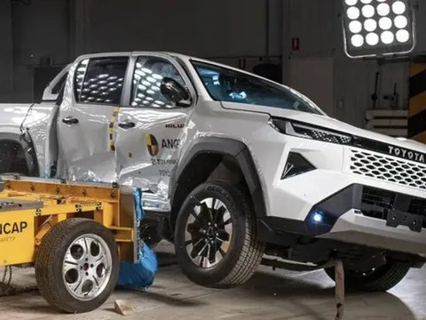 Toyota Hilux 2026 đạt 5 sao ANCAP: Bán tải Nhật sẵn sàng về Việt Nam, điểm an toàn gây chú ý