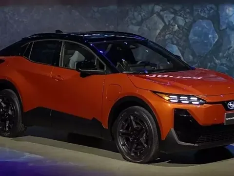 Subaru Uncharted 2026 ra mắt: SUV điện giá từ 921 triệu đồng, mạnh 221 mã lực, ‘ngập’ công nghệ