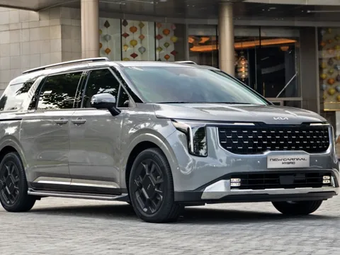 Kia tung ưu đãi lớn dịp Giáng sinh: Nhiều mẫu xe giảm sâu, cao nhất tới 90 triệu đồng