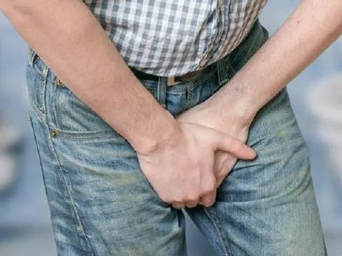 Nguy cơ gãy dương vật khi ‘đổi gió’ theo tư thế học từ phim 18+