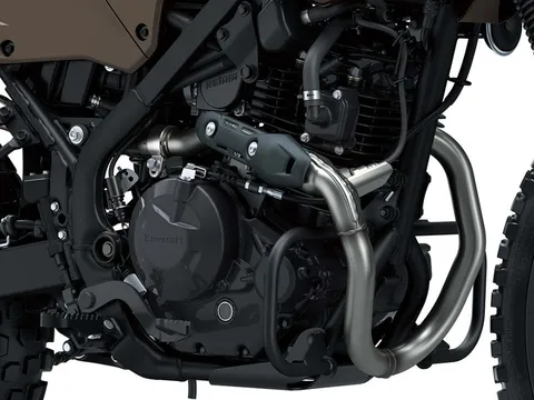 ‘Vua côn tay Nhật’ 233cc mới ra mắt với giá dễ tiếp cận, trang bị át vía Yamaha Exciter và Winner R