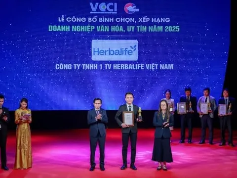 Herbalife Việt Nam được vinh danh là “Doanh Nghiệp Văn Hóa, Uy Tín” năm 2025 bởi Liên đoàn Thương mại và Công nghiệp Việt Nam