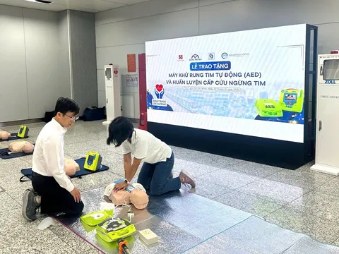 Trang bị máy khử rung tim tự động tại ga Metro Bến Thành