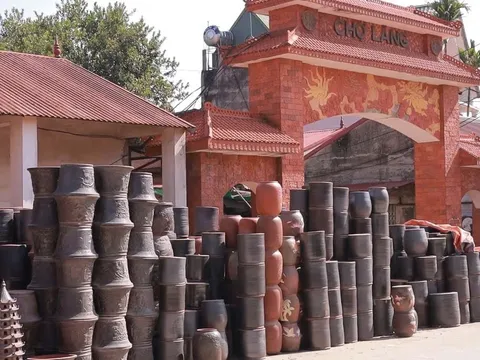 Làng gốm Phù Lãng: Nhịp đập trầm mặc của di sản Kinh Bắc