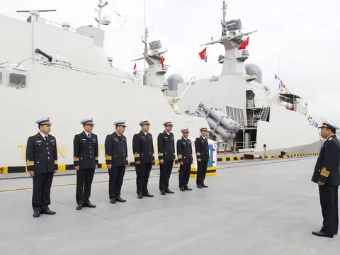 Biên đội Tàu 015, 012 tích cực chuẩn bị cho lễ khởi hành tuần tra liên hợp