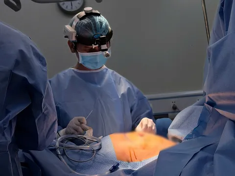 Hành trình ‘lột xác’ sau 3 thập kỷ sống cùng khiếm khuyết cơ thể