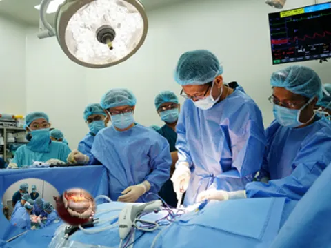 Bệnh viện Nhi đồng 1 ghép thận thành công lần đầu cho bệnh nhi 14 tuổi