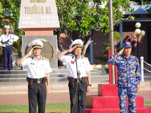 Bộ Tư lệnh Vùng 4 Hải quân kiểm tra đơn vị Vững mạnh toàn diện “Mẫu mực tiêu biểu” tại Đảo Trường Sa