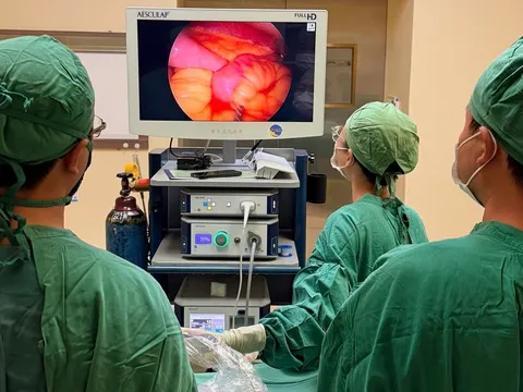 Phối hợp đa chuyên khoa cứu ca vỡ bàng quang nguy kịch