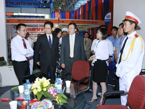 Rolee Hong Phuc Vu - Chuyên gia cơ điện nghiên cứu thực địa 72 quốc gia đứng sau Minh Motor và Hồng Phúc Motor