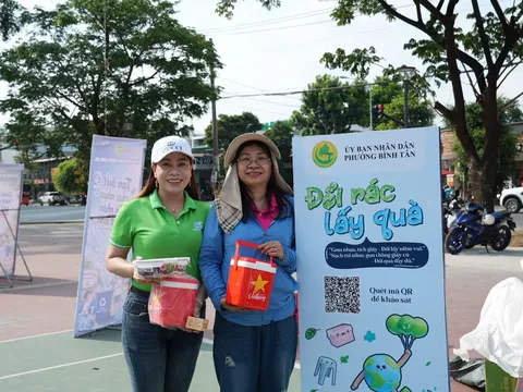 Lan tỏa thói quen sống xanh từ chương trình ‘Đổi rác lấy quà’