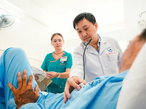 Kích hoạt báo động đỏ, giành lại sự sống cho bệnh nhân thủng tim