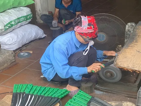 Làng rèn Đa Sỹ: Tiếng búa rèn kể chuyện trăm năm
