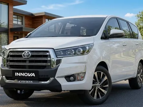 Toyota Innova phiên bản mới giá rẻ 469 triệu đồng chính thức ra mắt, 'đè bẹp' Mitsubishi Xpander