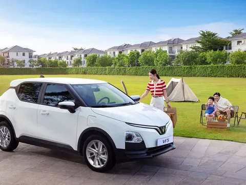 Kiến trúc sư sở hữu VinFast VF 5: Ngỡ ngàng vì đi ‘4 bánh’ mà chi phí vận hành rẻ ngang xe máy