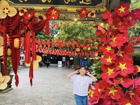Thái Nguyễn Quỳnh Anh 8 tuổi: Cô học trò giỏi nuôi dưỡng tình yêu tri thức và lòng tự hào về quê hương, đất nước