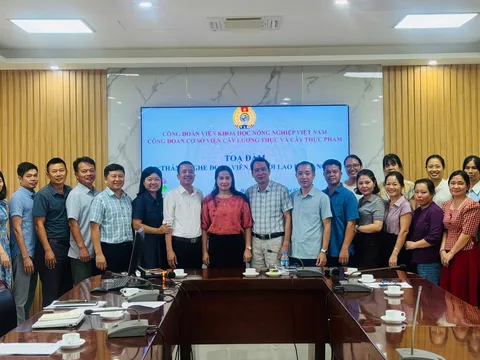 Viện Cây lương thực và Cây thực phẩm tổ chức tọa đàm "Tháng nghe đoàn viên, người lao động nói"