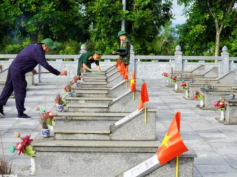 Mồ hôi và nước mắt tìm kiếm liệt sĩ