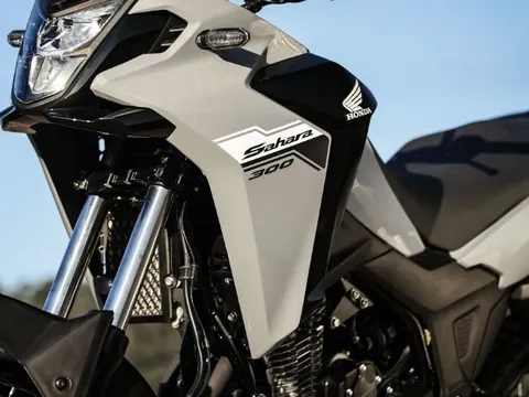Tin xe trưa 28/7: ‘Đàn em’ của Honda Winner R ra mắt với giá rẻ, phong cách khác xa Yamaha Exciter