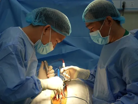 6 năm sống chung với cột sống cong vẹo 76 độ
