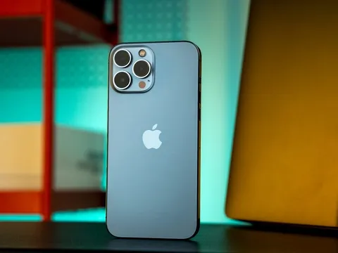 Bảng giá iPhone 13 cuôi tháng 10, iPhone 13 Pro Max quá rẻ, iPhone 13 Pro, iPhone 13 thường dễ mua