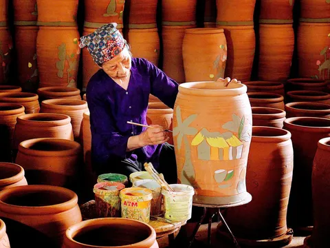 Nghệ nhân và thợ giỏi – Những “bảo tàng sống” giữa lòng làng nghề truyền thống