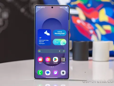 Giá Galaxy S25 Ultra cuối tháng 9/2026: Rẻ bèo so với iPhone 17 Pro Max, đủ mạnh so kè iPhone 18 Pro Max