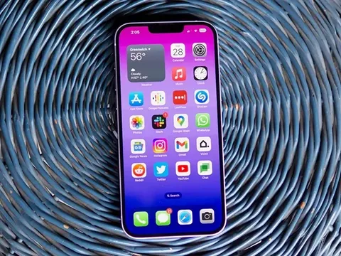 Top 3 iPhone pin trâu, màn lớn, giá rẻ nhất Việt Nam, đủ sức lu mờ iPhone 17, iPhone 18 Pro Max