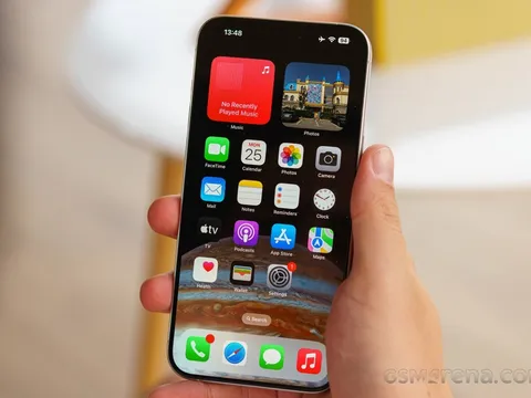 Giá xăng dầu hôm nay 26/9: Xăng E10 còn cách đỉnh gần 5.000 đồng, iPhone 15 có còn nên mua?