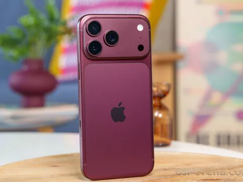 Giá iPhone 18 Pro Max hôm nay 25/9: Đại lý sẵn hàng, giá chưa giảm, iPhone 17 Pro Max rẻ hơn