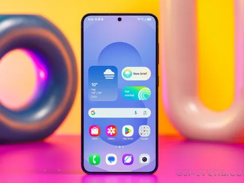 Giá xăng dầu hôm nay trưa 14/10: Xăng E10 tăng 6 lần vẫn dưới 29.000 đồng, Galaxy S25 rẻ như cho