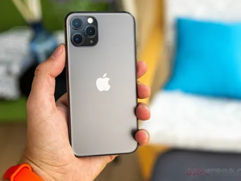 iPhone 11 Pro giảm cực sâu, iPhone 3 mắt giá rẻ nhất Việt Nam, đa năng chẳng kém iPhone 18 Pro