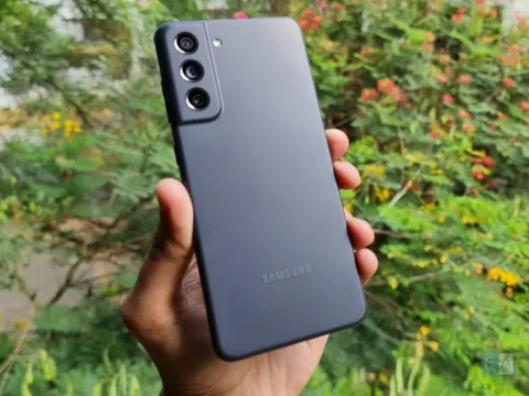 Đây là flagship cấp cao của Samsung rẻ nhất tháng 10, hơn 4 triệu vẫn ngang cơ iPhone 17 nhiều mặt