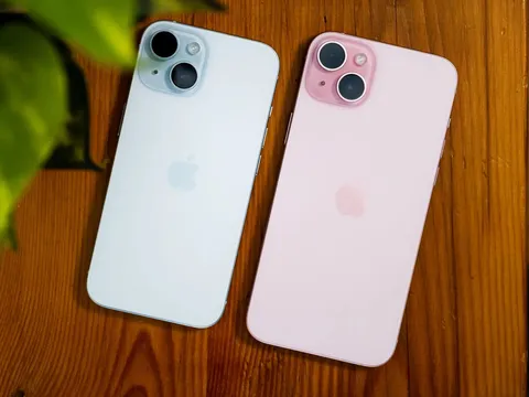 Bảng giá iPhone 15 mới nhất tháng 10: iPhone 15 Pro Max thủng đáy, iPhone 15 vẫn được săn đón