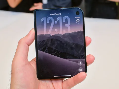 Bảng giá iPhone Duo mới nhất hôm nay, bản 2TB vẫn neo trên 100 triệu đồng