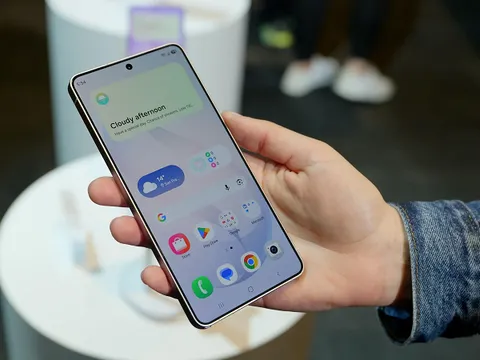 Samsung Galaxy S27 đối mặt với nguy cơ cắt giảm RAM xuống 8GB vì thiếu hụt linh kiện