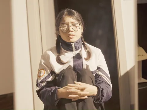 Hành trình “ôm lấy đứa trẻ từng bị tổn thương” qua thước phim “Fermata”