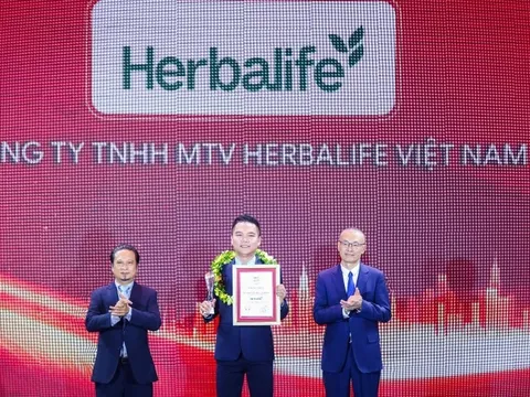 Herbalife Việt Nam vinh dự nhận Giải thưởng Top 10 Công ty Thực phẩm Uy tín năm thứ sáu liên tiếp