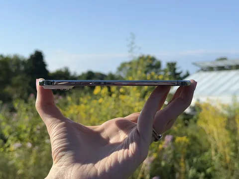 Rò rỉ loạt nâng cấp lớn trên iPhone Air 2 mỏng kỷ lục 5,2 mm, bổ sung camera 48 MP và chip Apple A20 Pro